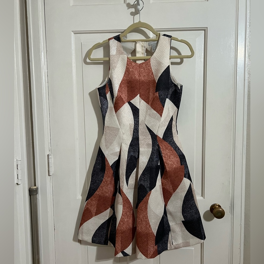 H&M structured party dress … adorable!!!